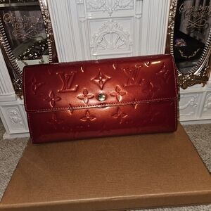Louis Vuitton Vernis Red Wallet
